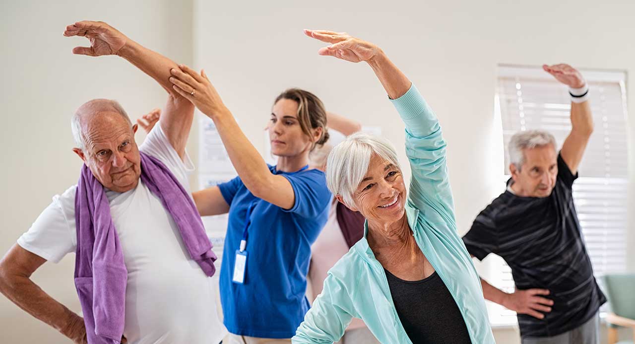 Seniors exercising to maintain a healthy brain