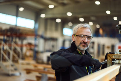 senior-eyewear